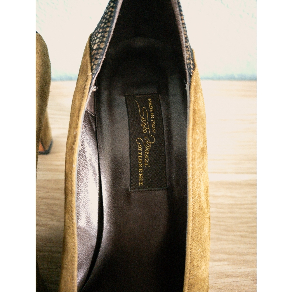 Sesto Meucci | Vintage Suede Cap Toe Pumps - Picture 9 of 10